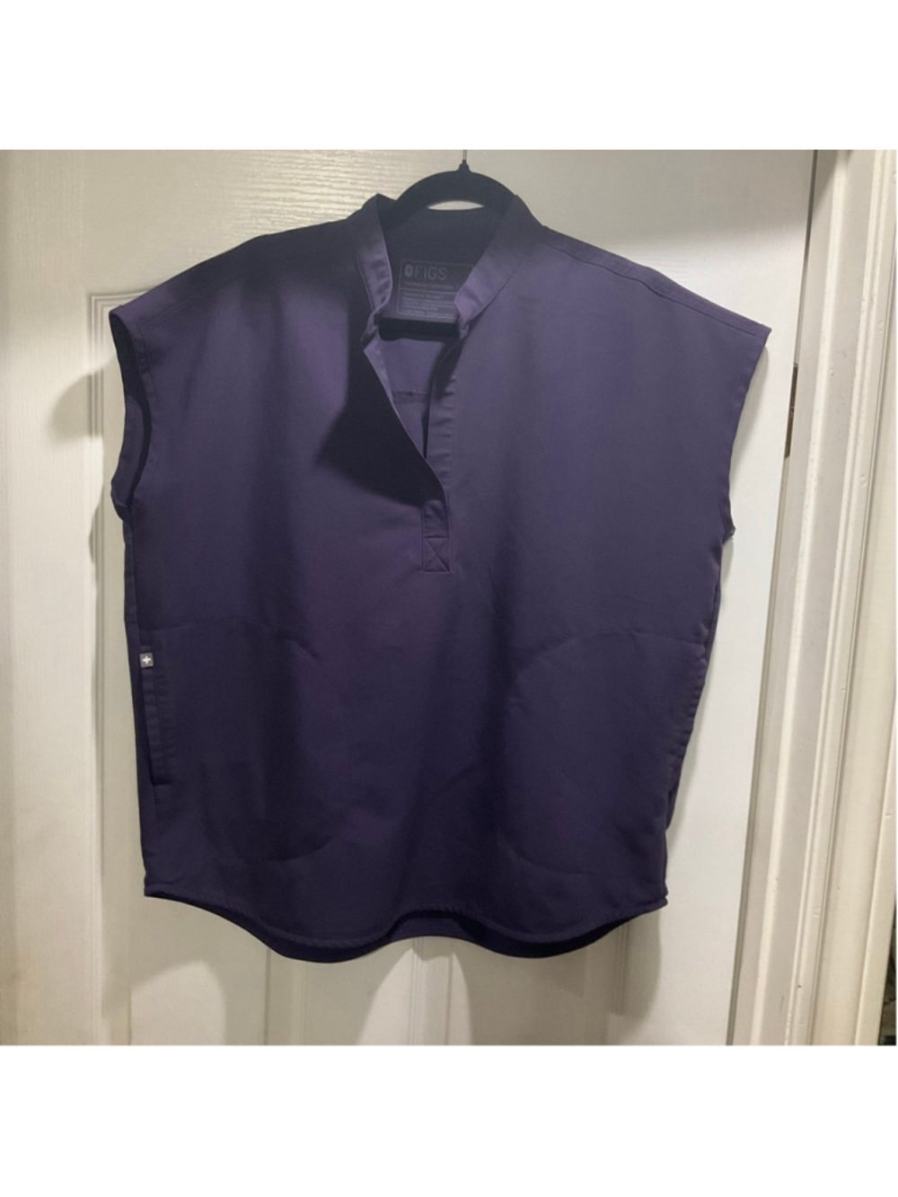 FIGS Womens Rafaela Oversized Plum Scrub Top Medium